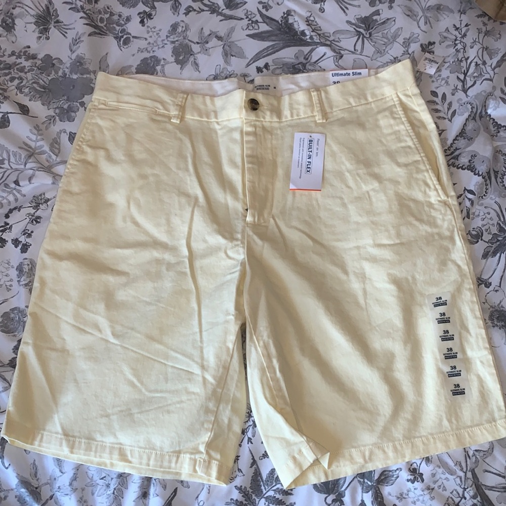 Light yellow men’s shorts